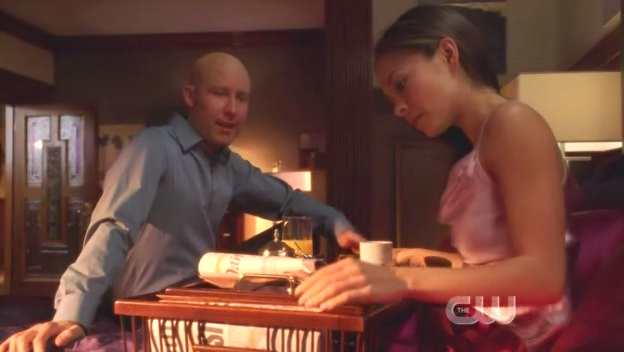 SMALLVILLE 6x10 HYDRO