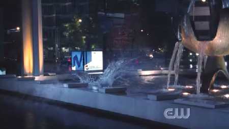 SMALLVILLE 6x10 HYDRO