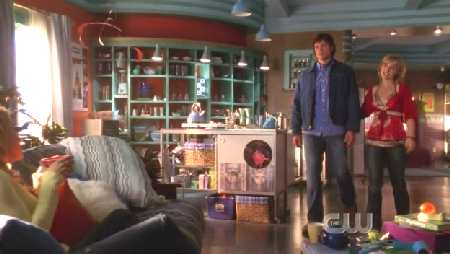 SMALLVILLE 6x10 HYDRO