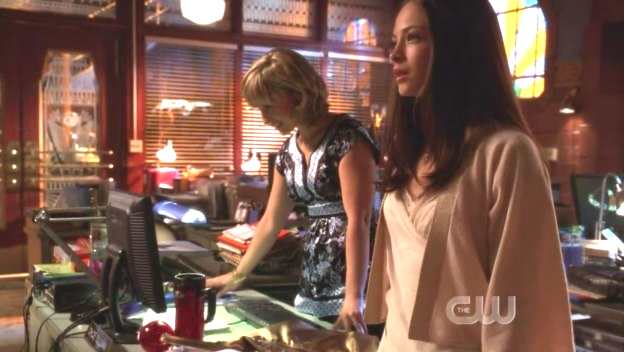 SMALLVILLE 6x10 HYDRO