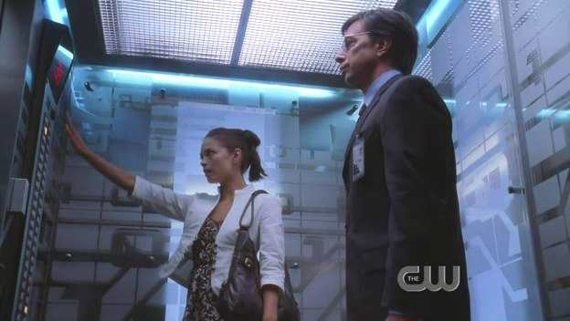 SMALLVILLE 6x4 ARROW