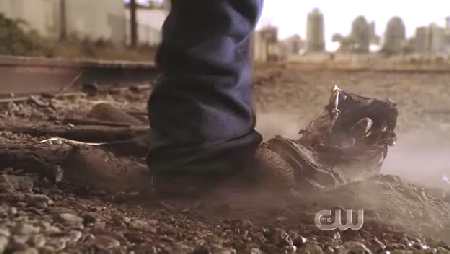 SMALLVILLE 6x6 FALLOUT