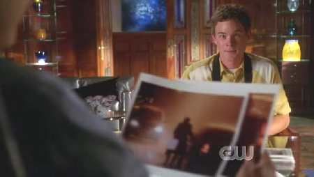 SMALLVILLE 6x6 FALLOUT