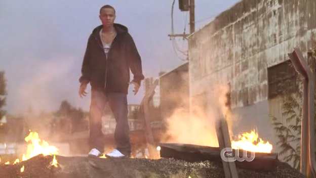 SMALLVILLE 6x6 FALLOUT