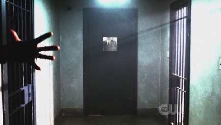 SMALLVILLE 6x9 SUBTERRANEAN